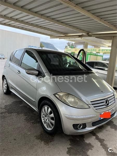 Usado Mercedes A180 Elegance 109 CV (80 kW) 2006 Gris / plata Monovolumen