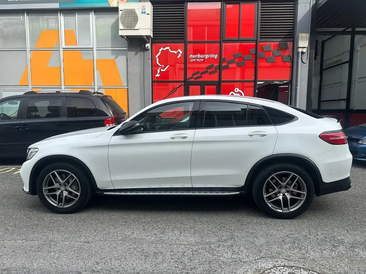 Usado Mercedes GLC250 204 CV (150 kW) 2016 Blanco
