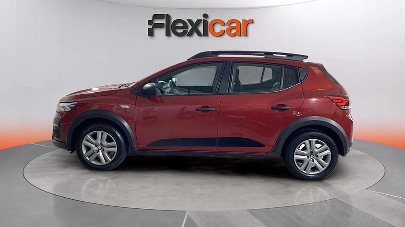 Usado Dacia Sandero Essentiel 91 CV (66 kW) 2021 Amarillo Utilitario