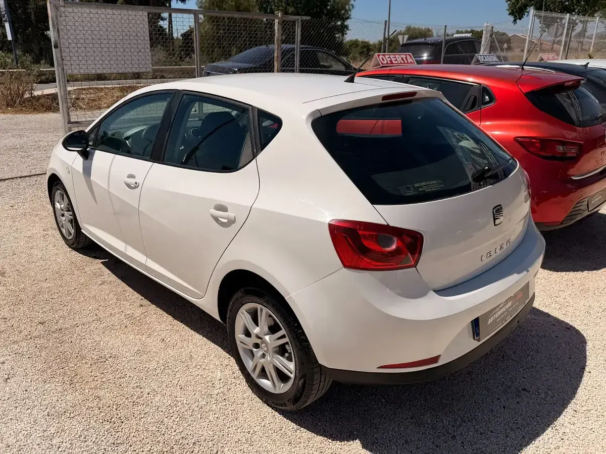 Usado Seat Ibiza Sport 90 CV (66 kW) 2009 Blanco