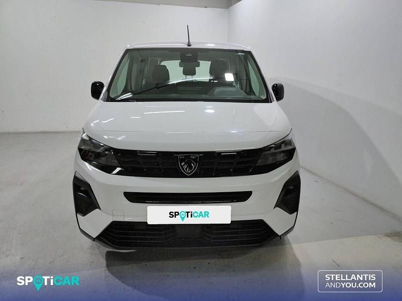 Usado Peugeot Rifter Allure 100 CV (73 kW) 2025 Blanco Monovolumen