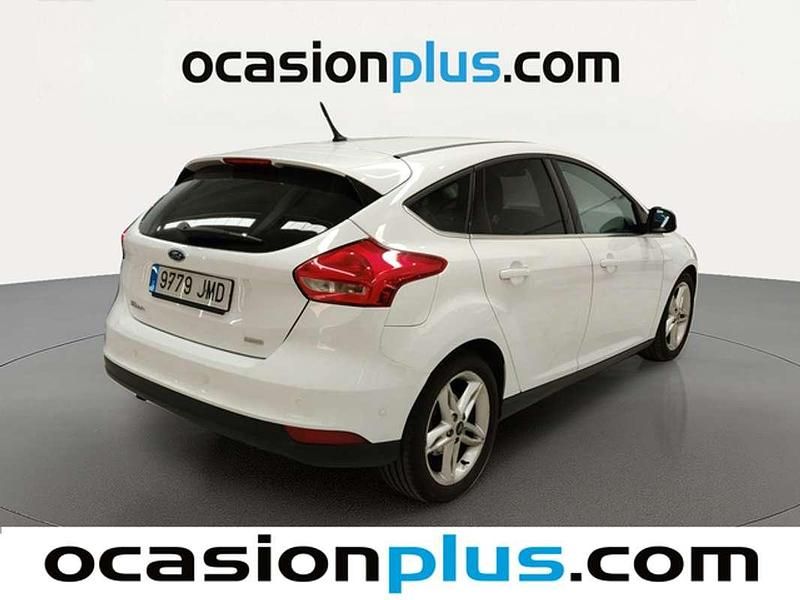 Usado Ford Focus Titanium 125 CV (91 kW) 2016 Blanco Utilitario