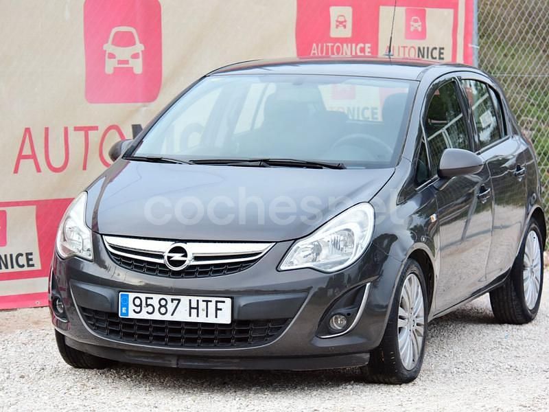 Negro Usado 2013 Opel Corsa Expression Berlina | 4500 € (Precio justo) - Imagen 1/4