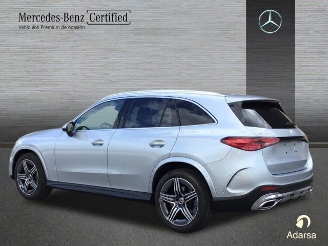 Usado Mercedes GLC200 AMG line 204 CV (150 kW) 2024 Plata hightech SUV
