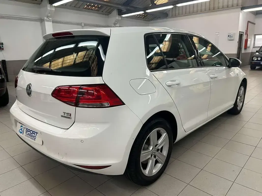 Usado VW Golf VII Advance 122 CV (89 kW) 2014 Blanco Utilitario