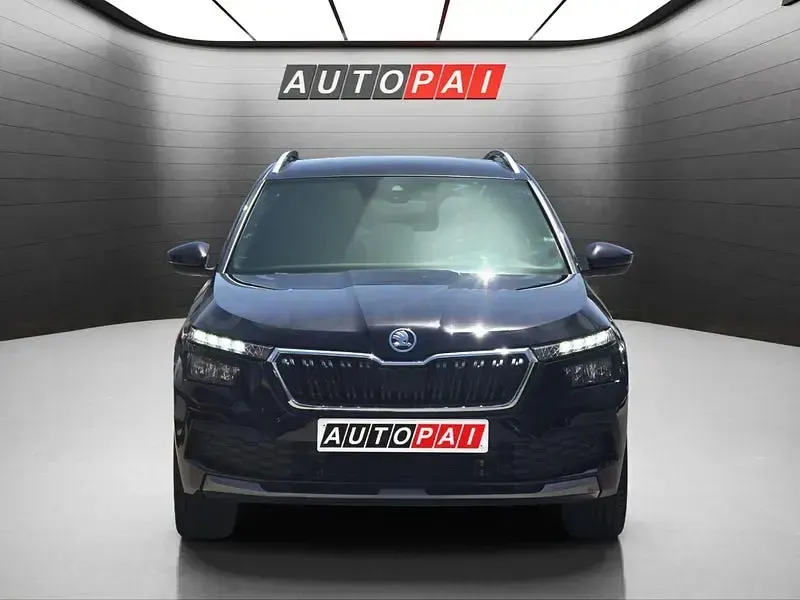 Usado Skoda Kamiq Style 110 CV (80 kW) 2023 Negro SUV