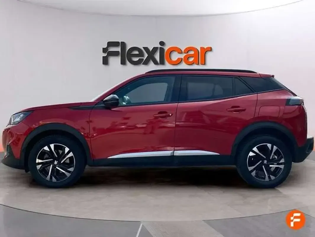 Usado Peugeot 2008 Allure 131 CV (96 kW) 2022 Burdeos SUV
