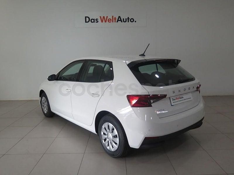 Usado Skoda Fabia 80 CV (58 kW) 2024 Blanco Utilitario
