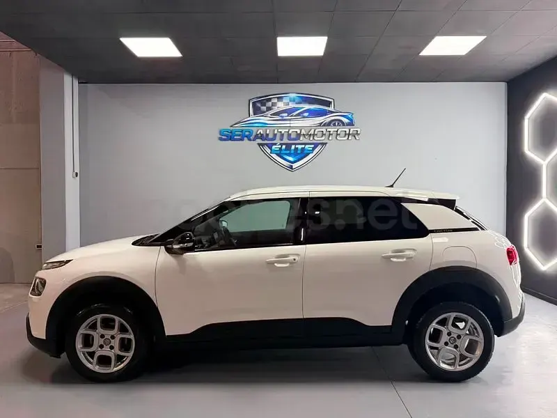 Usado Citroën C4 Cactus Feel 102 CV (75 kW) 2020 Blanco Utilitario