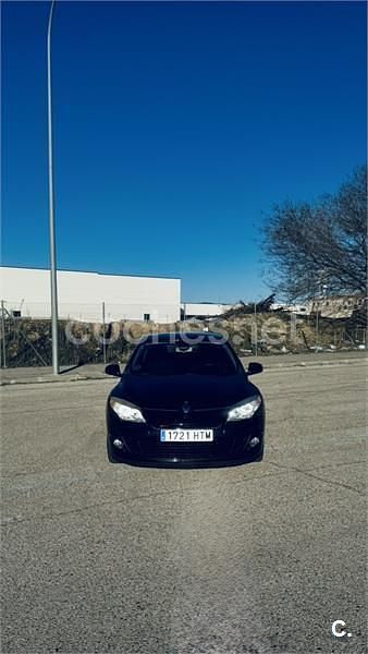 Usado Renault Mégane Dynamique 115 CV (84 kW) 2013 Negro Berlina