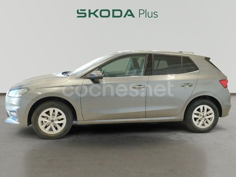 Nuevo Skoda Fabia Selection 80 CV (58 kW) 2025 Gris / plata Utilitario