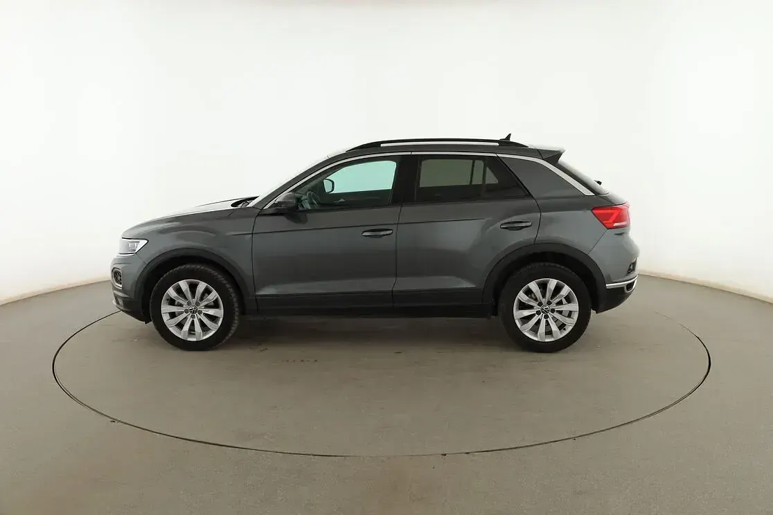 Usado VW T-Roc Advance 150 CV (110 kW) 2021 Gris SUV