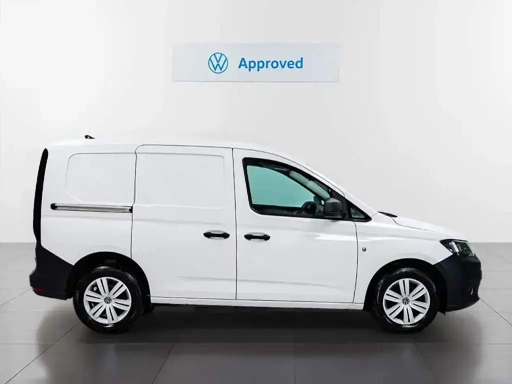 Usado VW Caddy 102 CV (75 kW) 2024 Blanco Monovolumen
