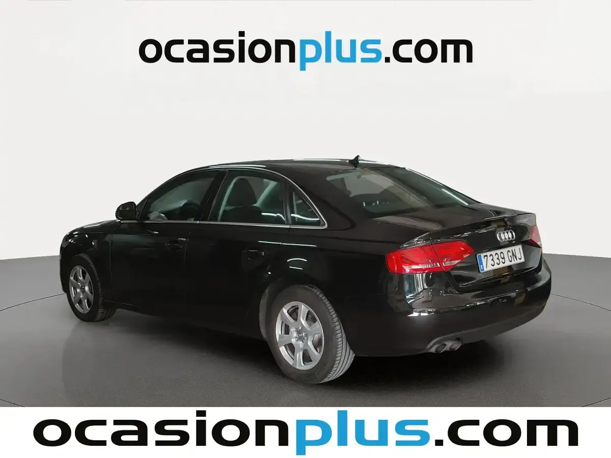 Usado Audi A4 143 CV (105 kW) 2009 Negro Berlina