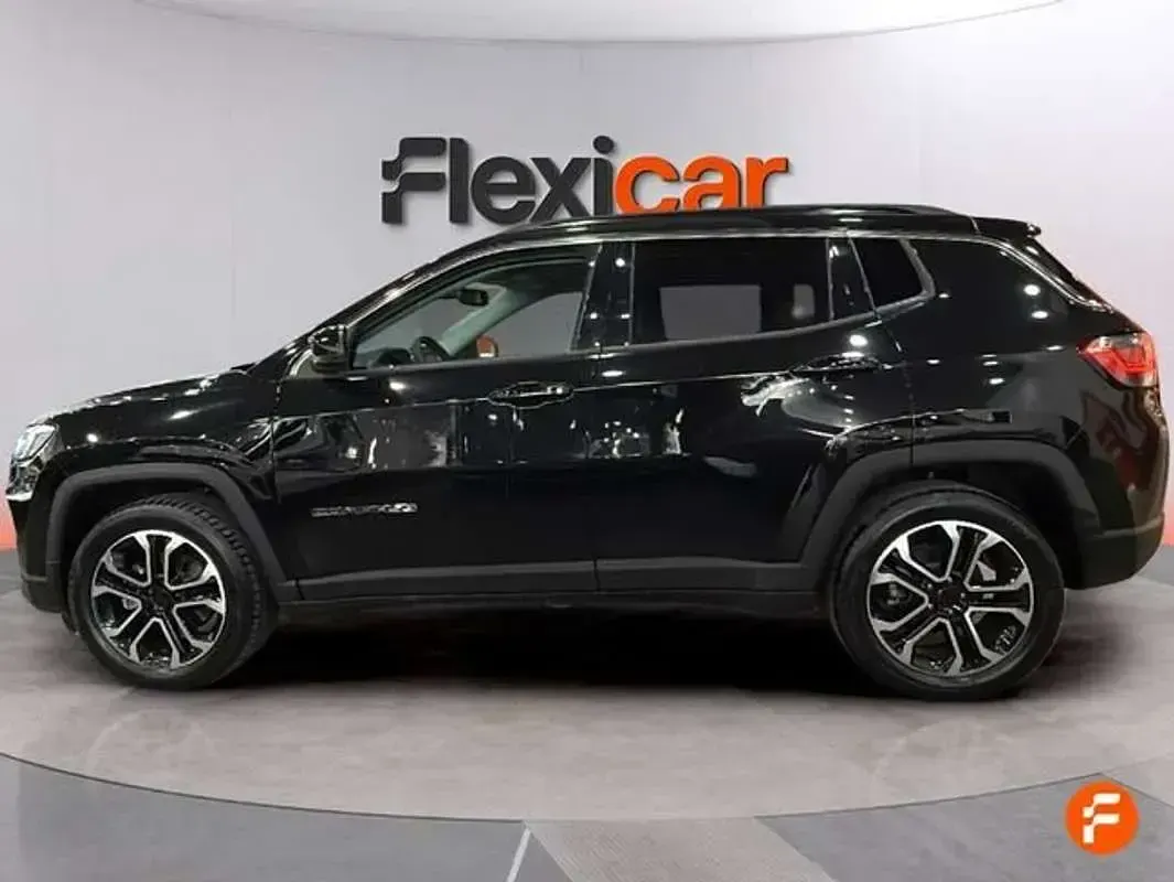 Usado Jeep Compass Limited 131 CV (96 kW) 2022 Negro SUV