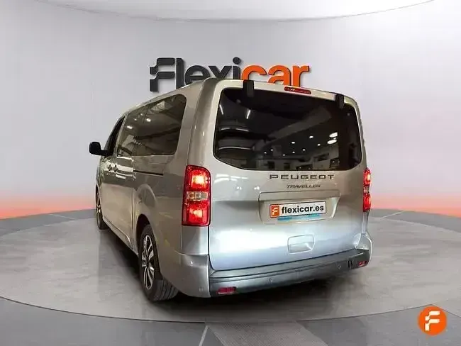 Begagnad Peugeot Traveller Business-Line 180 HK (132 kW) 2024 Grå Minibuss