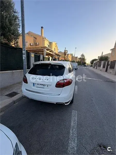 Usado Porsche Cayenne 240 CV (176 kW) 2011 Blanco SUV