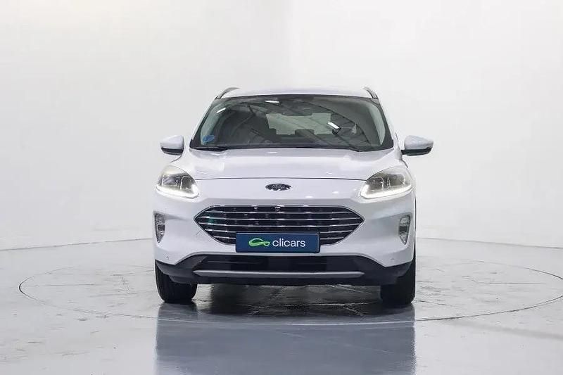 Usado Ford Kuga Titanium 225 CV (165 kW) 2022 Blanco SUV