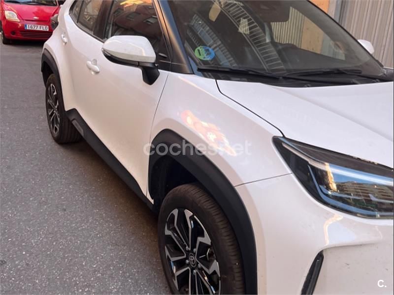 Blanco Usado 2023 Toyota Yaris Cross Active SUV | 24.000 € (Precio justo) - Imagen 1/4