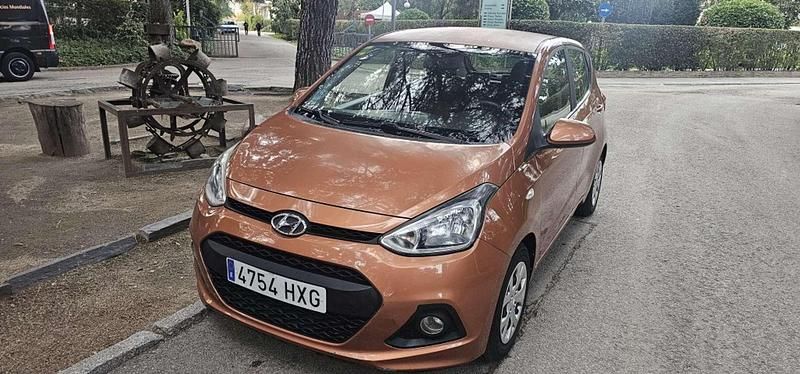 Marrón Usado 2015 Hyundai i10 Utilitario | 7800 € (Precio justo) - Imagen 1/4