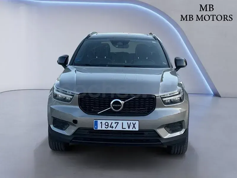 Usado Volvo XC40 Plus 262 CV (192 kW) 2022 Beige SUV