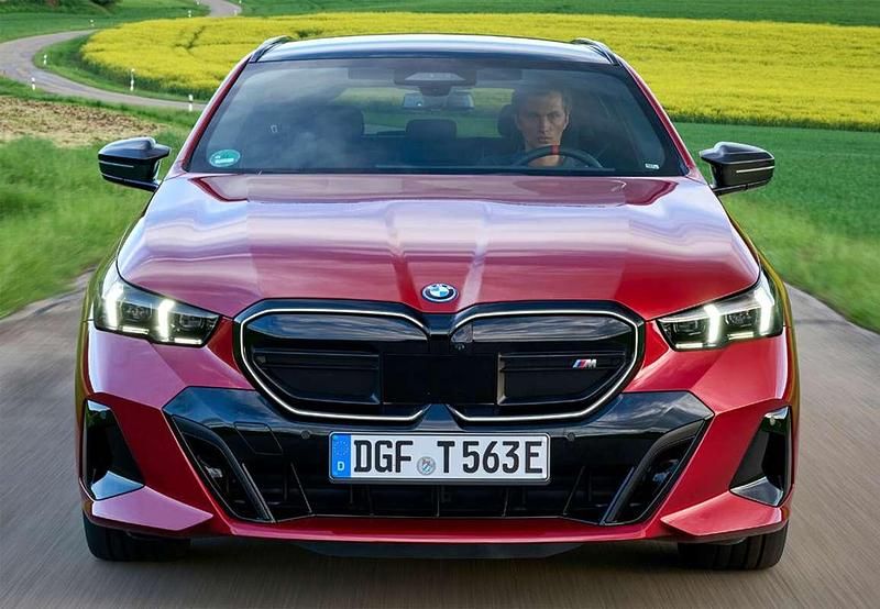 Usado BMW 530e 299 CV (219 kW) 2025 Negro Familiar