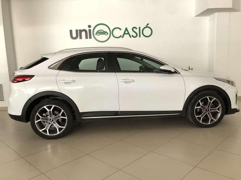 Usado Kia XCeed 160 HP (117 kW) 2021 Branco SUV