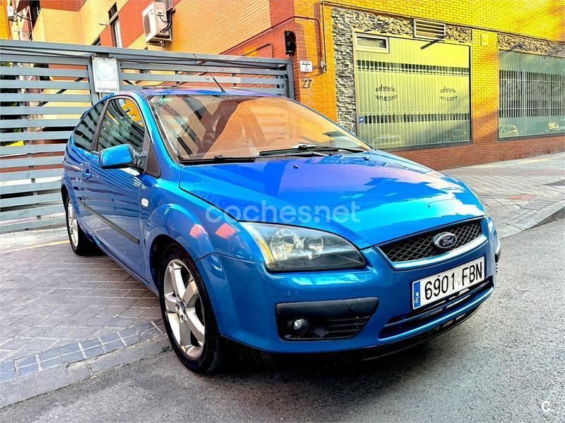 Azul Usado 2006 Ford Focus Sport Berlina | 2950 € (Buen precio) - Imagen 1/2