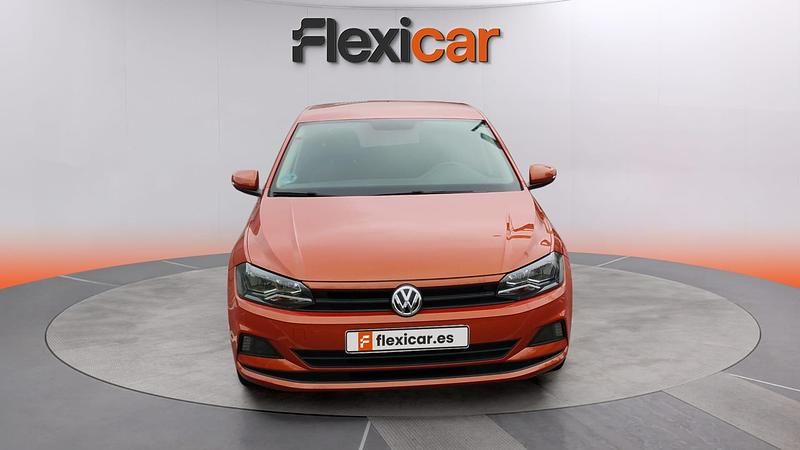 Usado VW Polo Edition 80 CV (58 kW) 2019 Naranja Utilitario