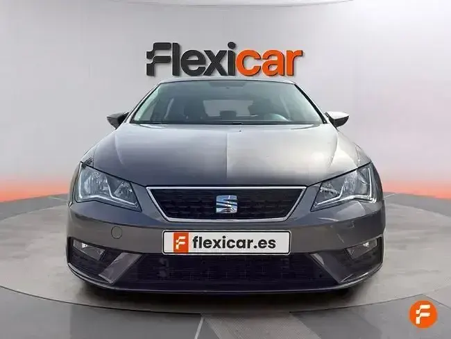 Usado Seat Leon Reference 110 CV (80 kW) 2017 Gris