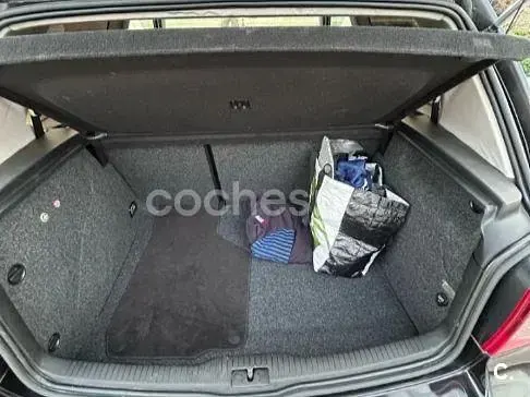 Usado VW Golf IV GTI 125 CV (91 kW) 2000 Negro Berlina