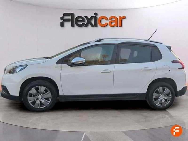 Usado Peugeot 2008 Style 82 CV (60 kW) 2018 Blanco SUV