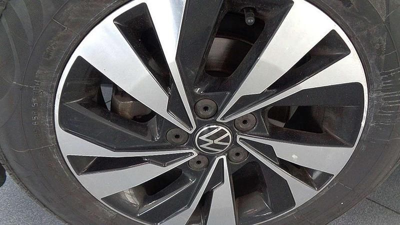 Usado VW Polo Advance 95 CV (69 kW) 2021 Utilitario