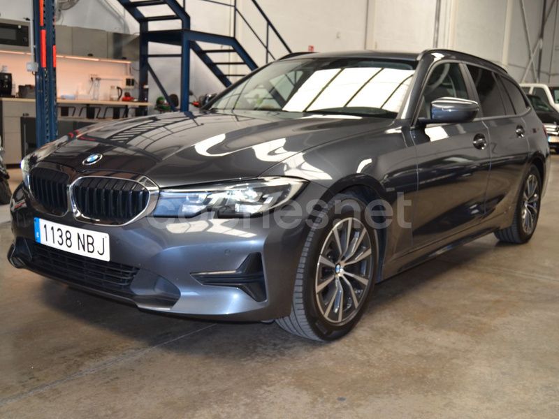 Gris / plata Usado 2021 BMW 318 Familiar | 25.990 € (Precio justo) - Imagen 1/4