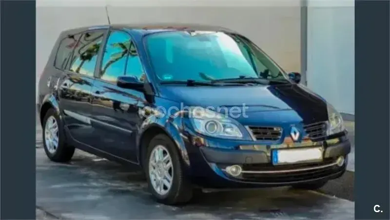 Usado Renault Grand Scénic II Dynamique 135 CV (99 kW) 2008 Azul Monovolumen