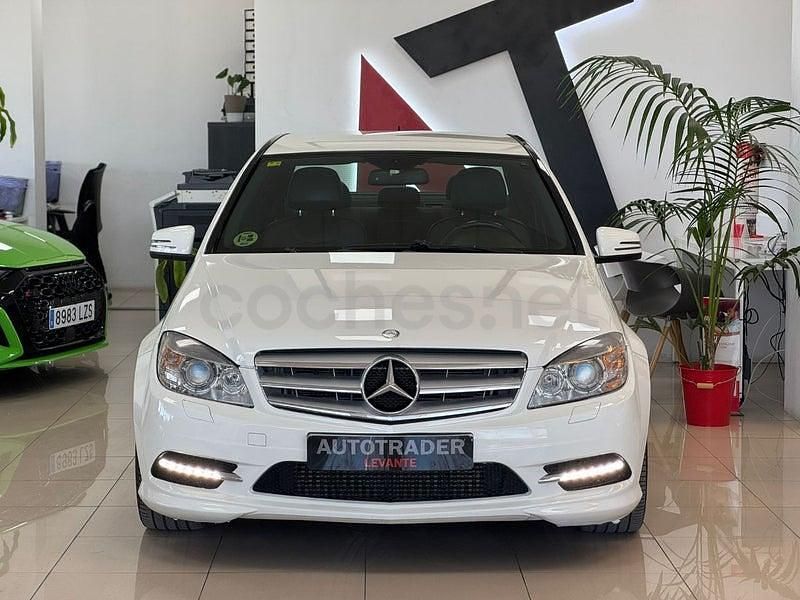 Usado Mercedes C220 Avantgarde 170 CV (125 kW) 2011 Blanco Berlina