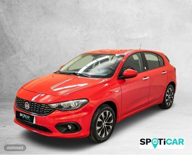 Rojo Usado 2023 Fiat Tipo City Life Familiar | 21.500 € - Imagen 1/4