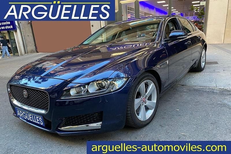 Azul Usado 2016 Jaguar XF Prestige Berlina | 22.500 € (Precio justo) - Imagen 1/4