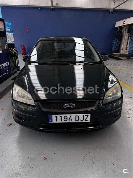 Verde Usado 2005 Ford Focus Trend Berlina | 2700 € (Caro) - Imagen 1/1