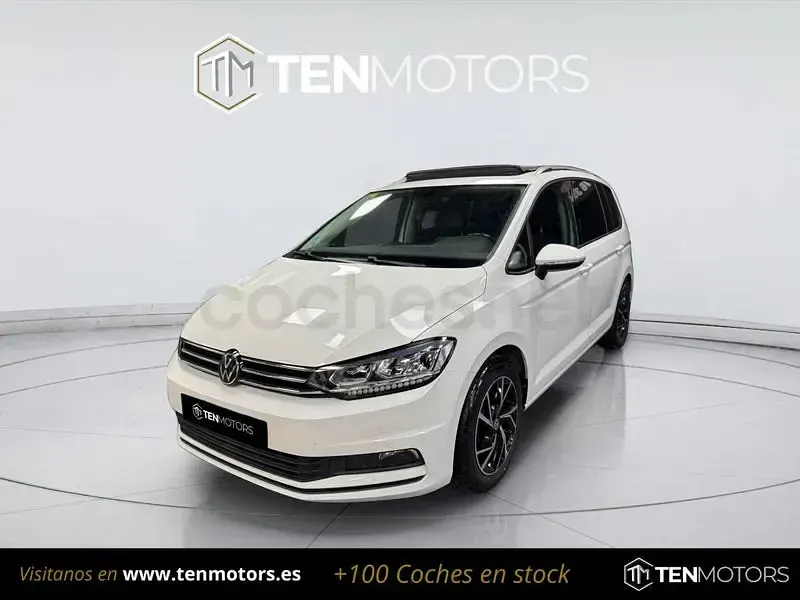 Usado VW Touran Advance 115 CV (84 kW) 2020 Blanco Monovolumen
