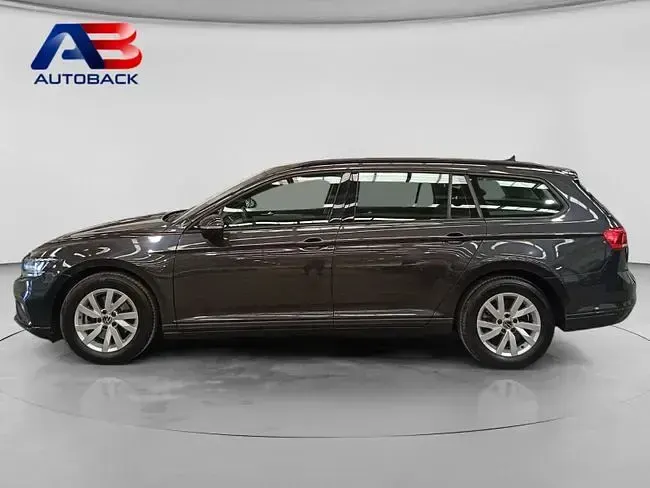 Usado VW Passat Business 122 CV (89 kW) 2021 Grisnegro Familiar