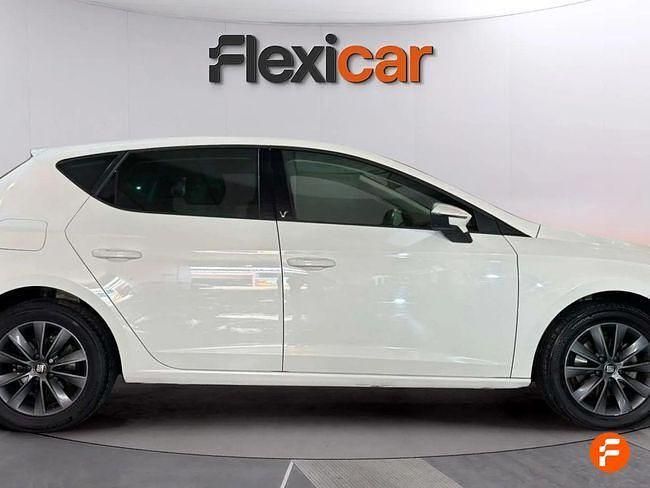 Usado Seat Leon Style 115 CV (84 kW) 2019 Blanco
