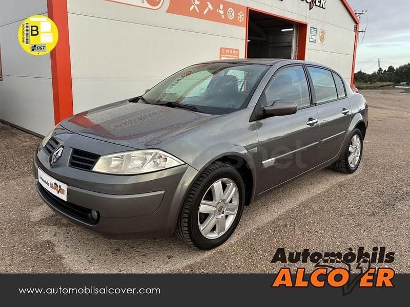 Usado Renault Mégane II Authentique 100 CV (73 kW) 2005 Verde Berlina
