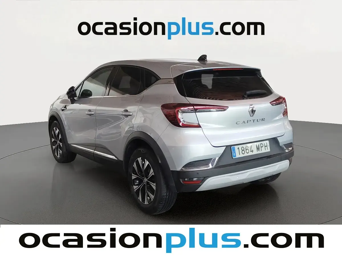 Usado Renault Captur Techno 90 CV (66 kW) 2024 Gris SUV