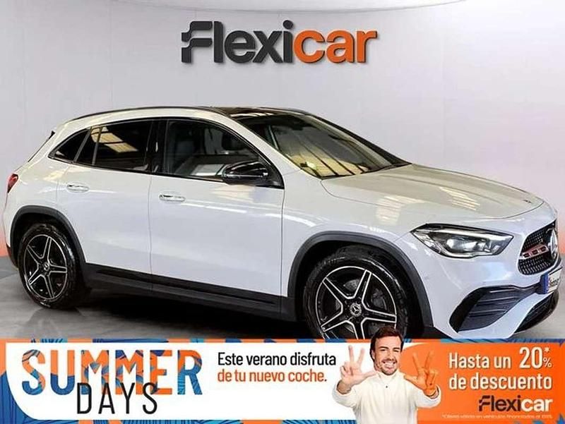 Blanco Usado 2021 Mercedes GLA200 SUV | 29.190 € (Un poco caro) - Imagen 1/4