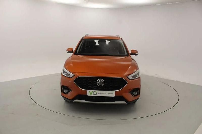 Usado MG ZS Luxury 107 HP (78 kW) 2023 Laranja Sedan