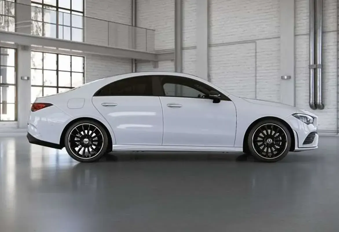 Usado Mercedes CLA250e 219 CV (161 kW) 2022 Blanco Coupe