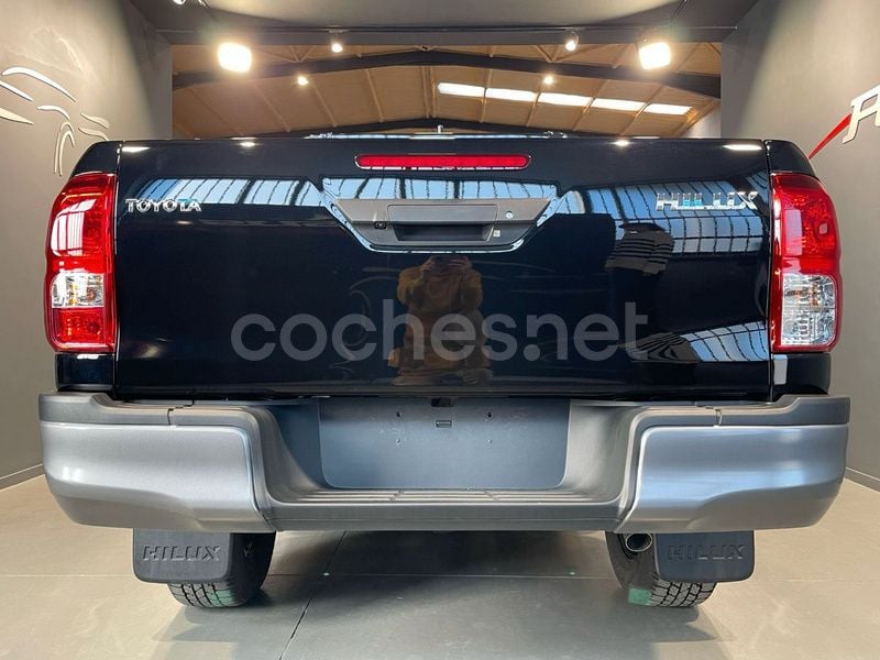 Negro Nuevo 2025 Toyota HiLux Recogida | 39.900 € (Precio justo) - Imagen 1/4