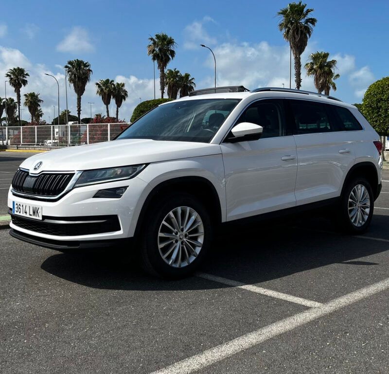 Gris Usado 2018 Skoda Kodiaq Ambition SUV | 27.300 € - Imagen 1/4