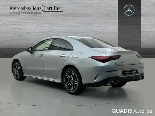 Usado Mercedes CLA250e 218 CV (160 kW) 2025 Plata hightech Berlina